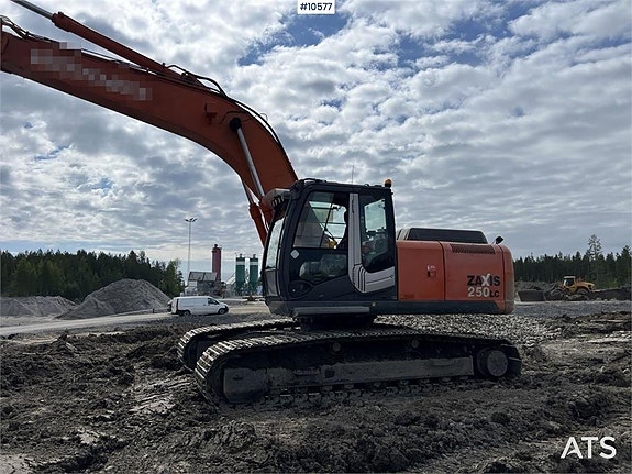 Hitachi ZX250 LC-3 Grävmaskin med rotor och skopa (425,000:- 8 of 24