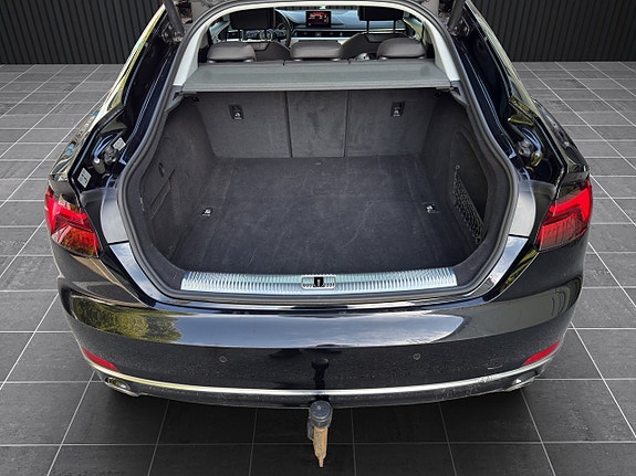 Audi A5 9 of 21