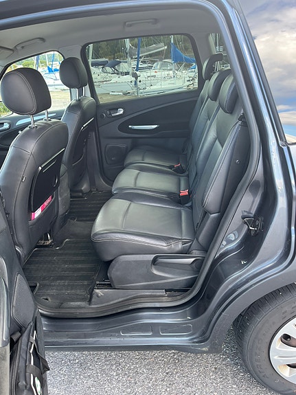 Ford S-MAX 9 of 9