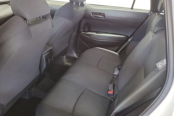 Toyota Corolla Cross 12 of 19