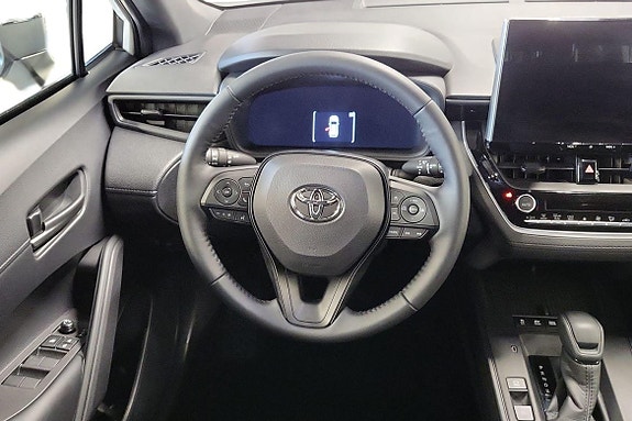 Toyota Corolla Cross 10 of 19