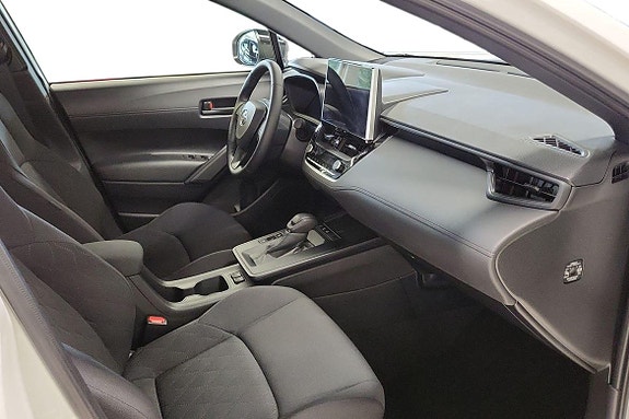 Toyota Corolla Cross 6 of 19