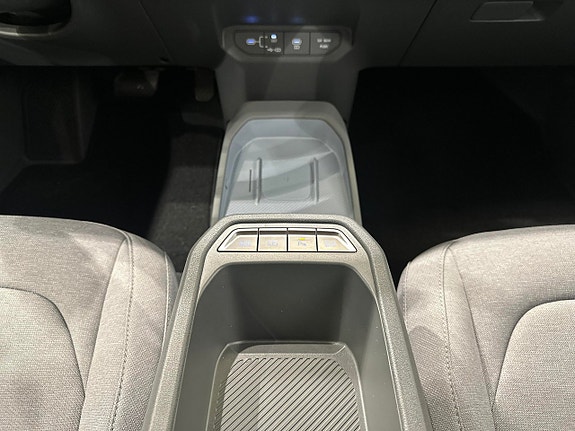 Kia EV3 12 of 17
