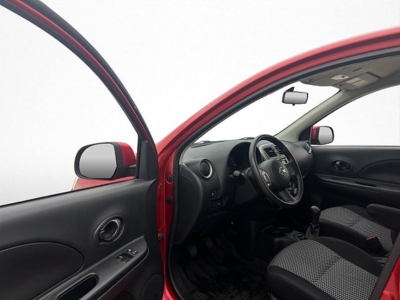 Nissan Micra 10 of 23