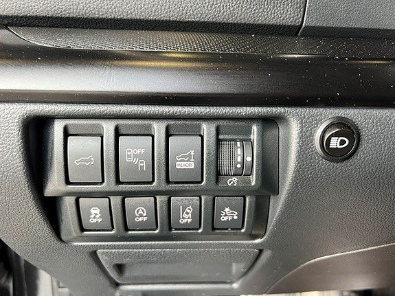 Subaru Outback 7 of 12