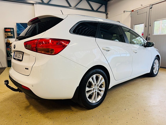 Kia Ceed 10 of 22