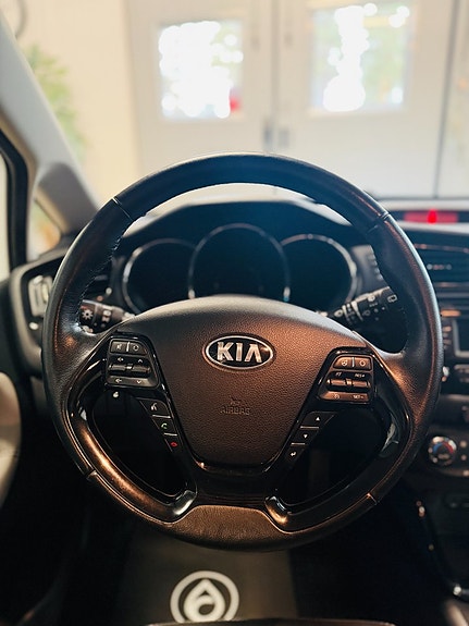 Kia Ceed 17 of 22