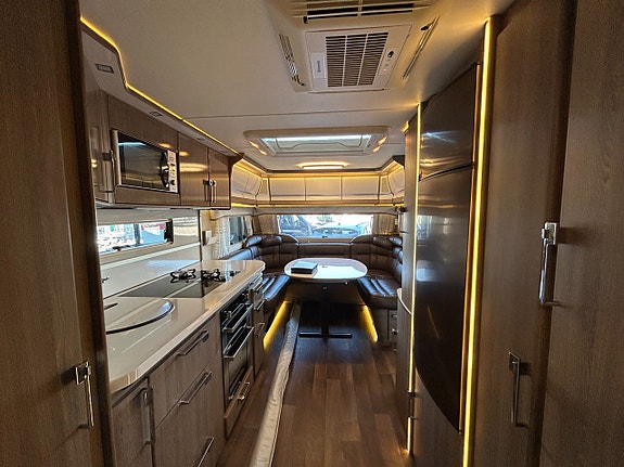 Kabe Imperial 600 XL KS / AC / Alde / Ugn / Förtält 14 of 22