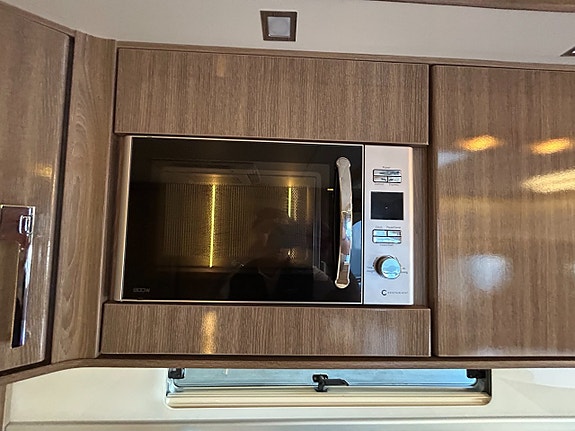 Kabe Imperial 600 XL KS / AC / Alde / Ugn / Förtält 18 of 22