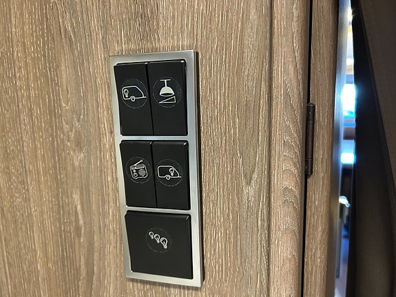 Kabe Imperial 600 XL KS / AC / Alde / Ugn / Förtält 21 of 22