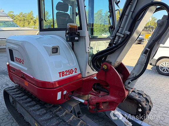 Grävmaskin Takeuchi TB250-2 12 of 27