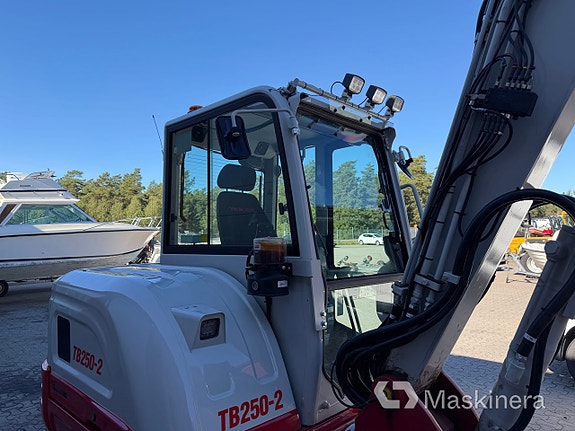Grävmaskin Takeuchi TB250-2 13 of 27