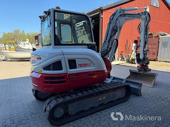 Grävmaskin Takeuchi TB250-2 4 of 27