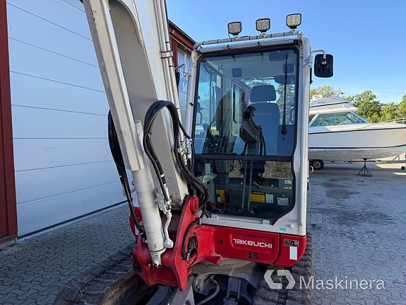 Grävmaskin Takeuchi TB250-2 11 of 27