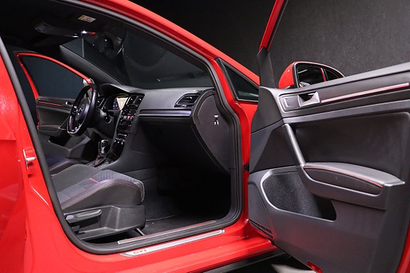 Volkswagen Golf I 14 of 25