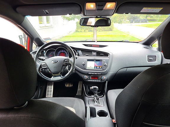 Kia Ceed 4 of 6