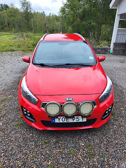 Kia Ceed 2 of 6