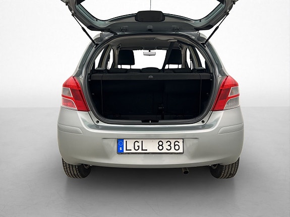 Toyota Yaris 20 of 26