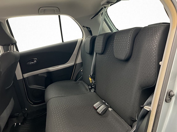 Toyota Yaris 19 of 26