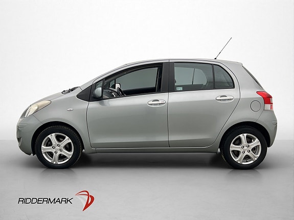 Toyota Yaris 4 of 26