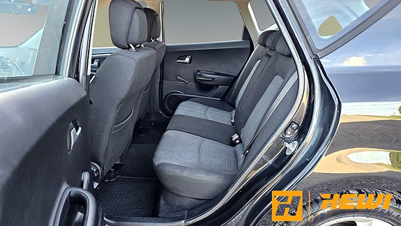 Kia Ceed 8 of 9