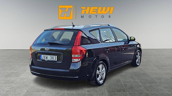 Kia Ceed 3 of 9