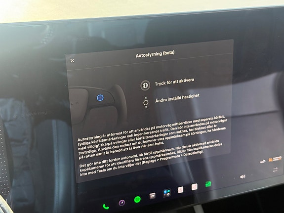 Tesla Model S 16 of 20