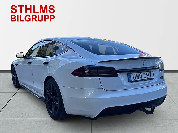 Tesla Model S 3 of 20