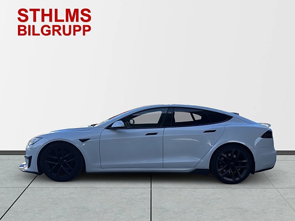 Tesla Model S 2 of 20
