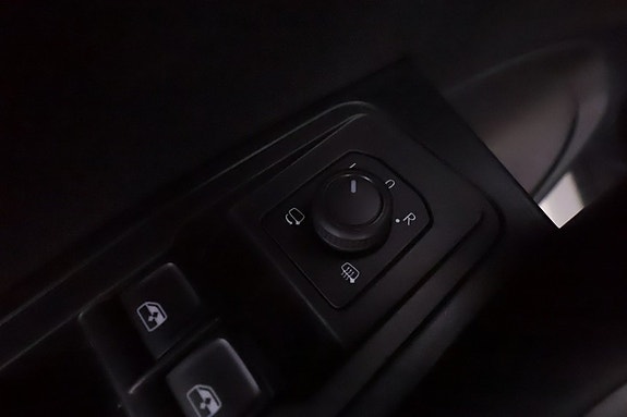 Volkswagen T-Roc 14 of 22