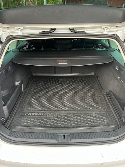 Volkswagen Passat Alltrack 8 of 8