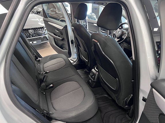 BMW 225xe 12 of 18