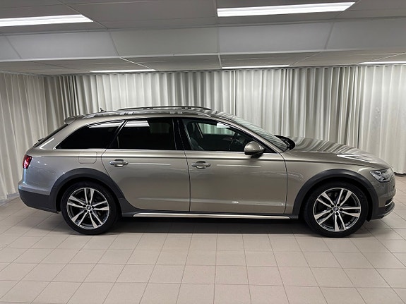 Audi A6 allroad 2 of 10