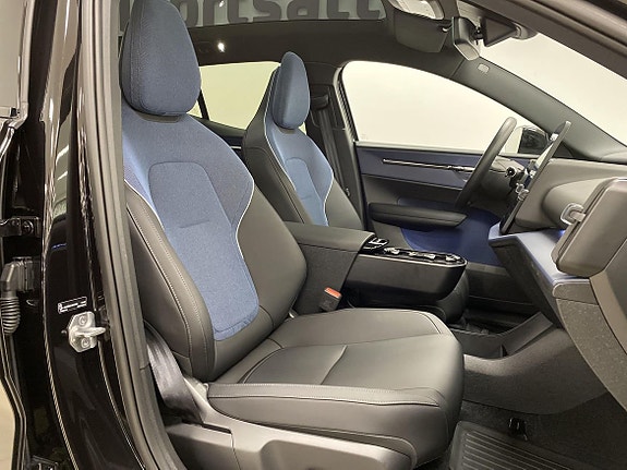 Volvo EX30 10 of 25