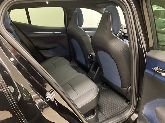 Volvo EX30 15 of 25