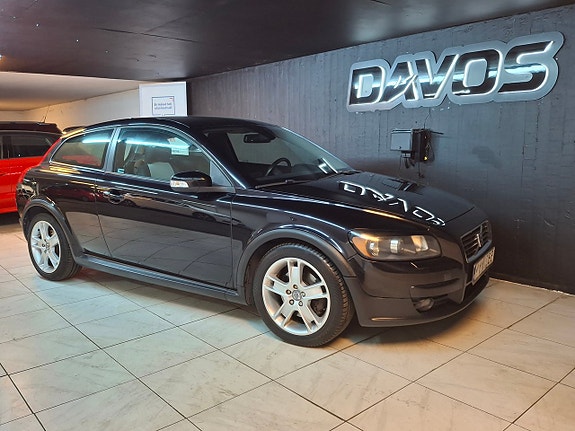 Volvo C30 2 of 8
