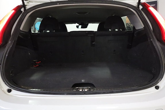 Volvo V60 18 of 22