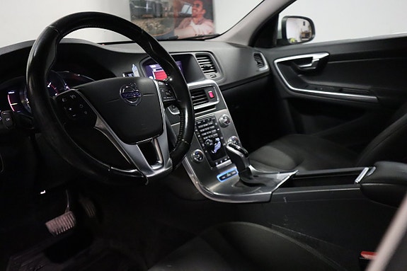 Volvo V60 7 of 22