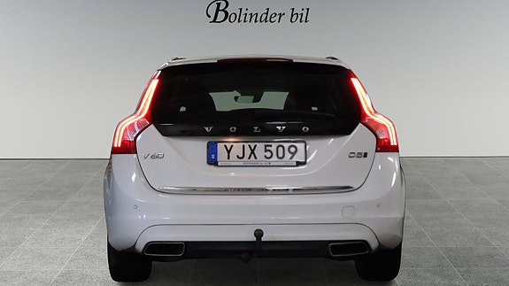 Volvo V60 5 of 22