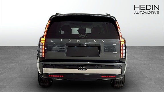 Hyundai Ioniq 9 7 of 13