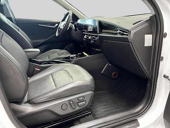 Kia Niro 10 of 30