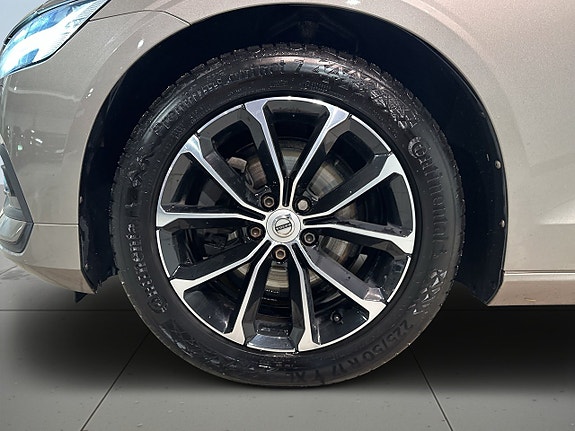 Volvo V60 14 of 23