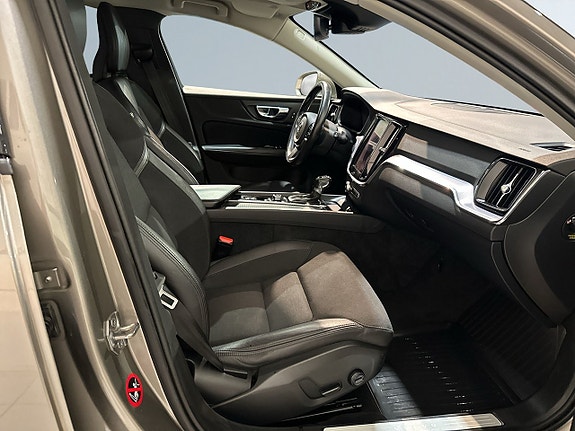 Volvo V60 10 of 23