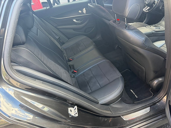 Mercedes-Benz E300 9 of 9