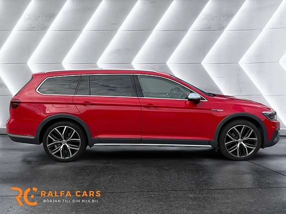 Volkswagen Passat Alltrack 6 of 16