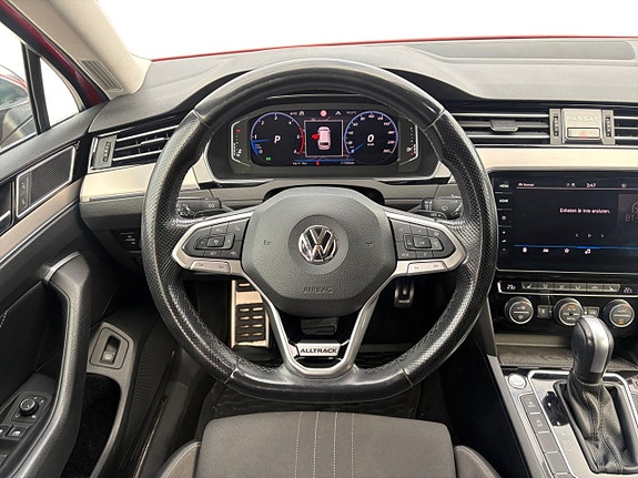 Volkswagen Passat Alltrack 11 of 16