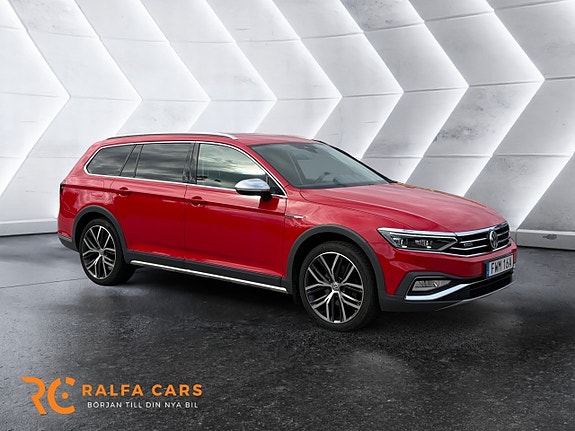 Volkswagen Passat Alltrack 5 of 16