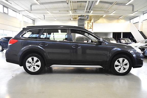 Subaru Outback 3 of 14
