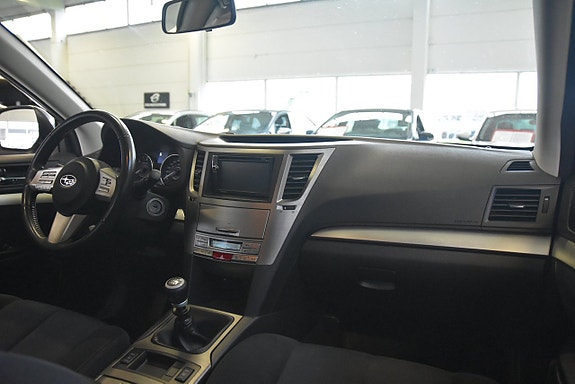 Subaru Outback 9 of 14