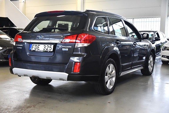 Subaru Outback 4 of 14